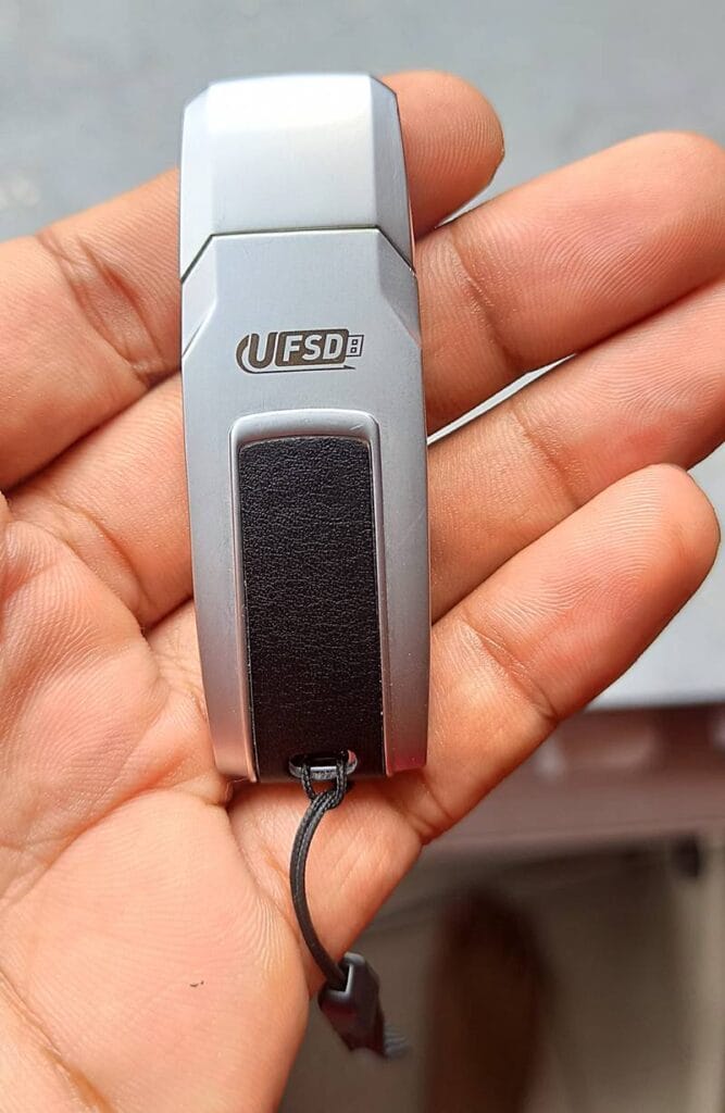 Flash drive